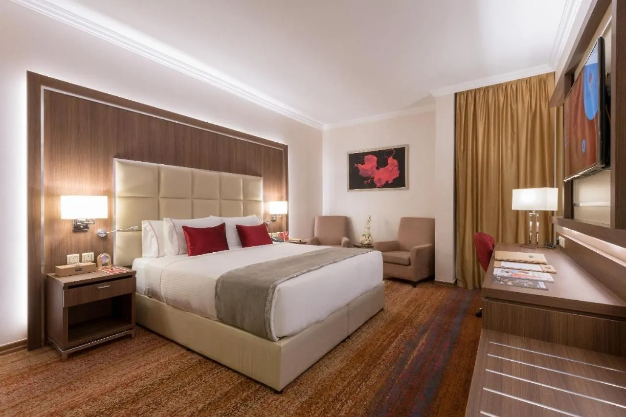 Ramada By Wyndham Continental Jeddah Hotel Saudi Arabia