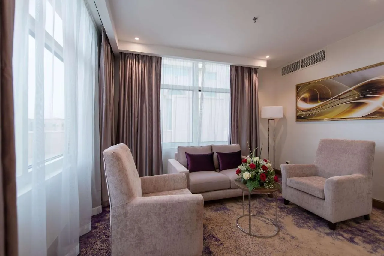 Ramada By Wyndham Continental Jeddah Hotel