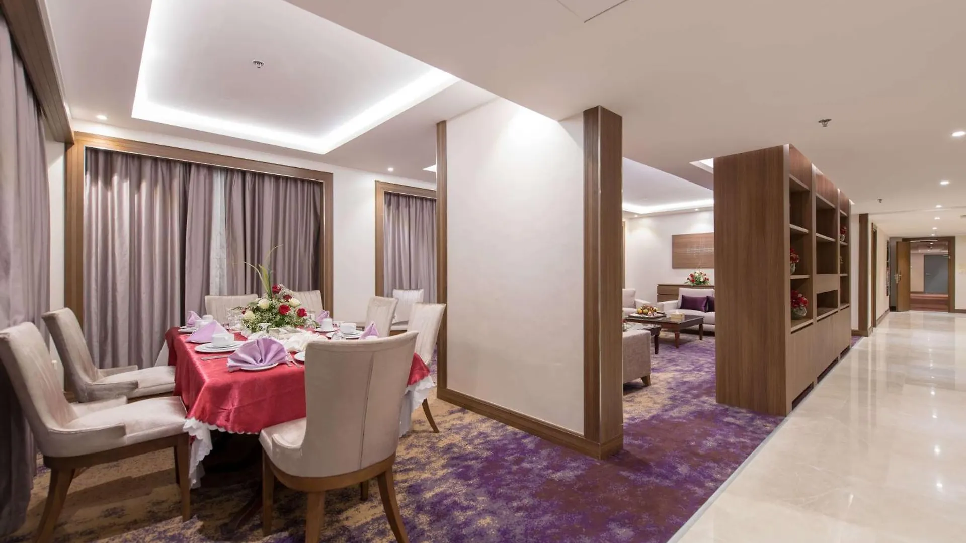 Ramada By Wyndham Continental Jeddah Hotel Saudi Arabia